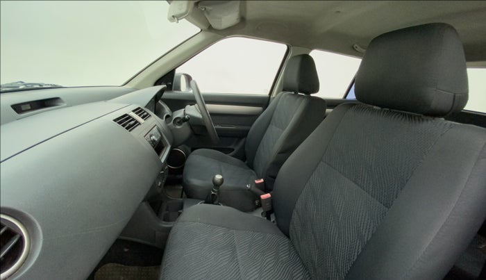 2011 Maruti Swift VXI, Petrol, Manual, 60,020 km, Right Side Front Door Cabin