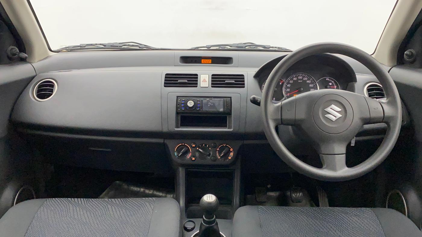 2011 Maruti Swift VXI, Petrol, Manual, 60,020 km, Dashboard