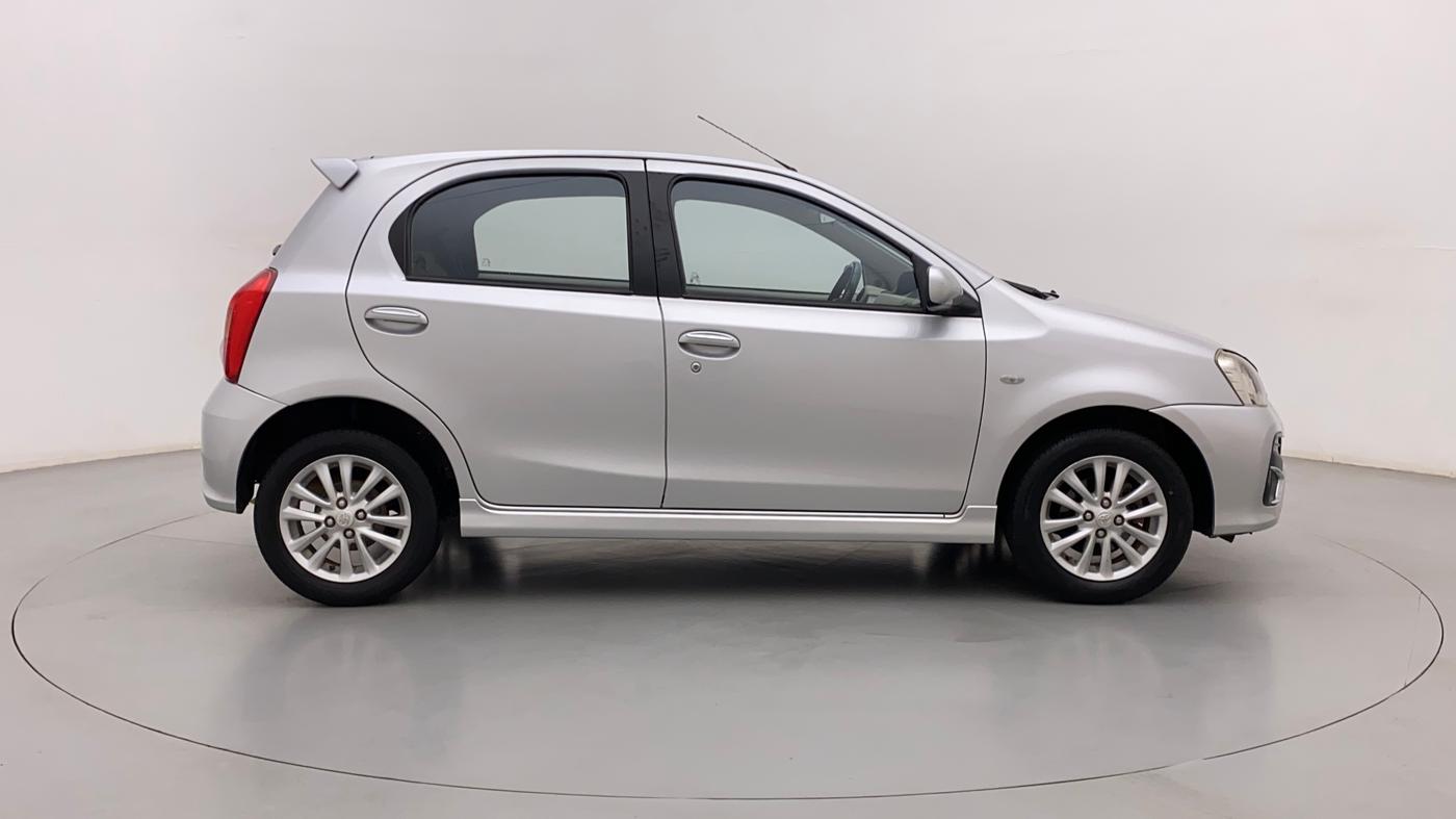 2013 Toyota Etios Liva VX, Petrol, Manual, 71,146 km, Right Side View