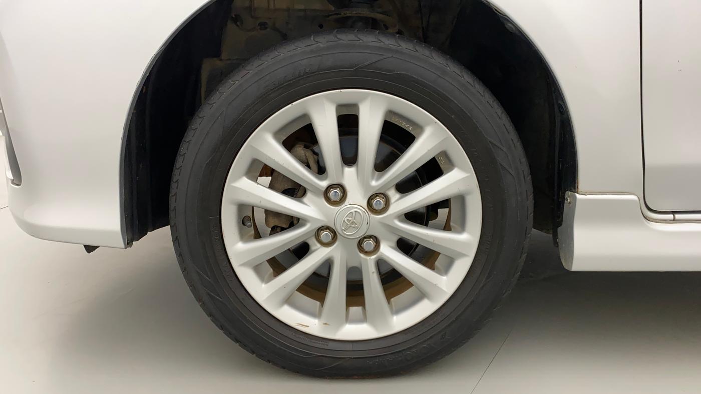 2013 Toyota Etios Liva VX, Petrol, Manual, 71,146 km, Left Front Wheel