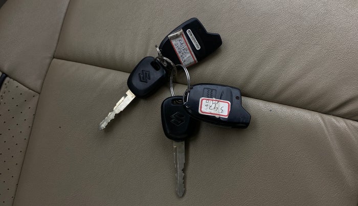 2020 Maruti Dzire LXI, Petrol, Manual, 56,572 km, Key Close Up