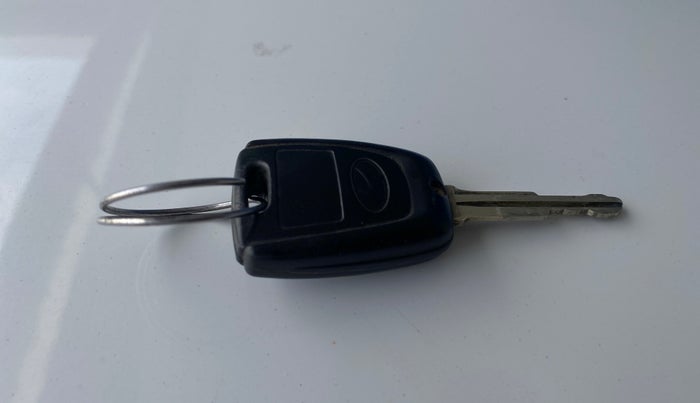 2016 Hyundai Grand i10 SPORTZ 1.2 KAPPA VTVT, Petrol, Manual, 15,427 km, Key Close Up