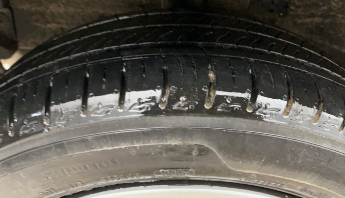 2023 Hyundai GRAND I10 NIOS SPORTZ AMT 1.2 KAPPA VTVT, Petrol, Automatic, 10,999 km, Right Rear Tyre Tread