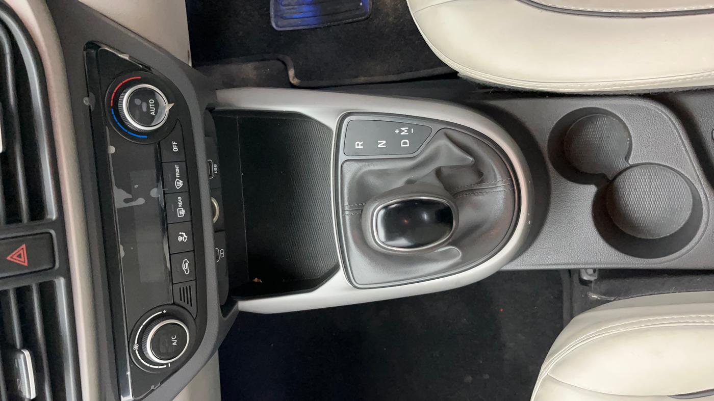 2023 Hyundai GRAND I10 NIOS SPORTZ AMT 1.2 KAPPA VTVT, Petrol, Automatic, 11,027 km, Gear Lever