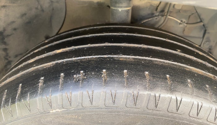 2021 Maruti Vitara Brezza ZXI PLUS, Petrol, Manual, 68,975 km, Right Front Tyre Tread