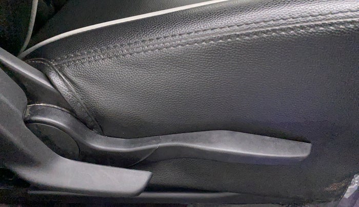 2021 Maruti Swift VXI, Petrol, Manual, 11,860 km, Driver Side Adjustment Panel