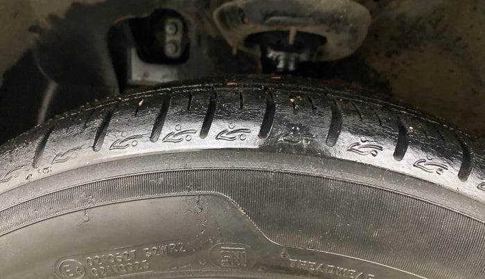 2022 Hyundai GRAND I10 NIOS ASTA 1.2 KAPPA VTVT, Petrol, Manual, 44,686 km, Left Front Tyre Tread