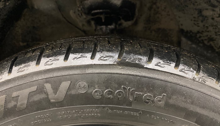 2022 Hyundai GRAND I10 NIOS ASTA 1.2 KAPPA VTVT, Petrol, Manual, 44,686 km, Right Front Tyre Tread