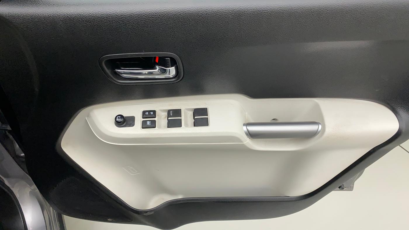 2022 Maruti IGNIS DELTA 1.2, Petrol, Manual, 8,700 km, Driver Side Door Panels Control