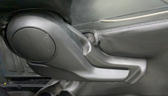 2022 Maruti IGNIS DELTA 1.2, Petrol, Manual, 8,700 km, Driver Side Adjustment Panel