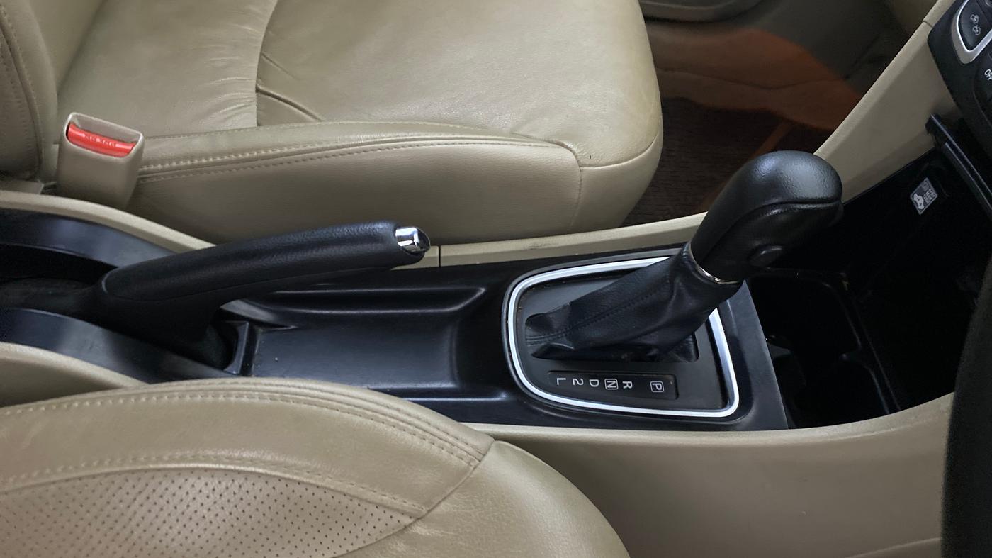 2020 Maruti Ciaz ALPHA  AT 1.5 SHVS PETROL, Petrol, Automatic, 86,373 km, Gear Lever