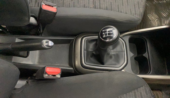 2019 Maruti IGNIS DELTA 1.2, Petrol, Manual, 1,33,253 km, Gear Lever