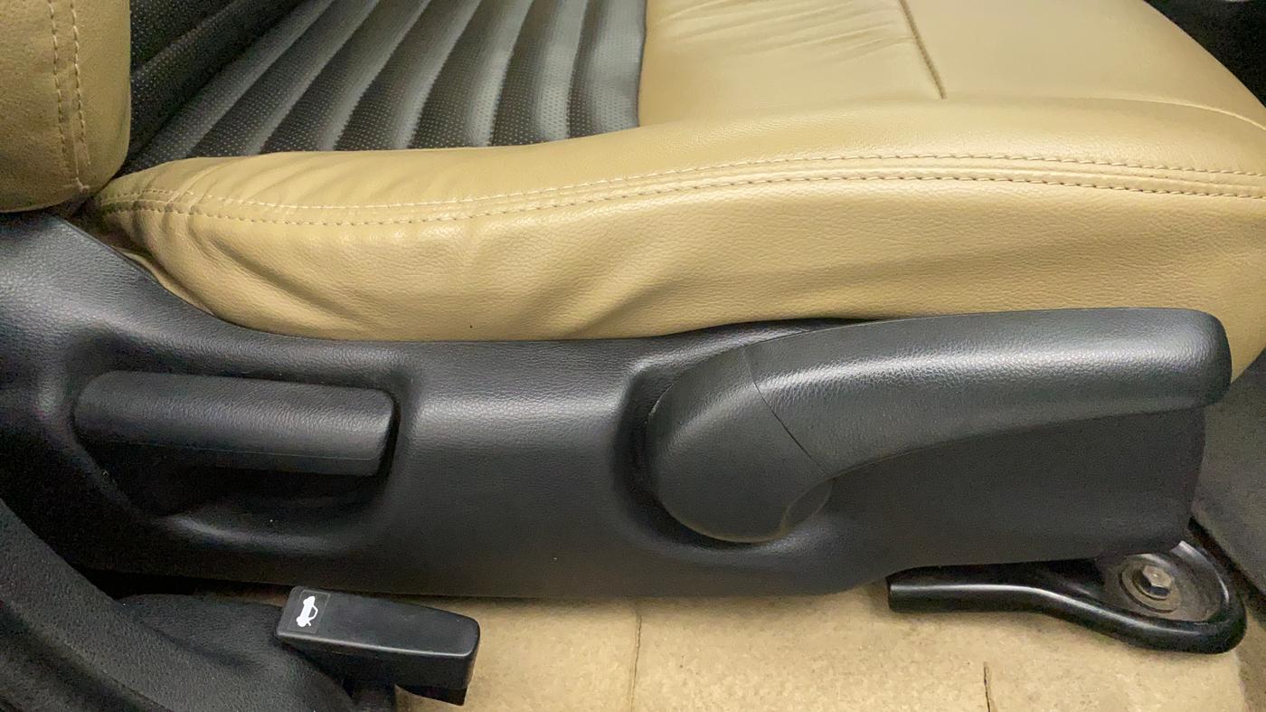 2018 Honda City 1.5L I-VTE V CVT, Petrol, Automatic, 63,253 km, Driver Side Adjustment Panel