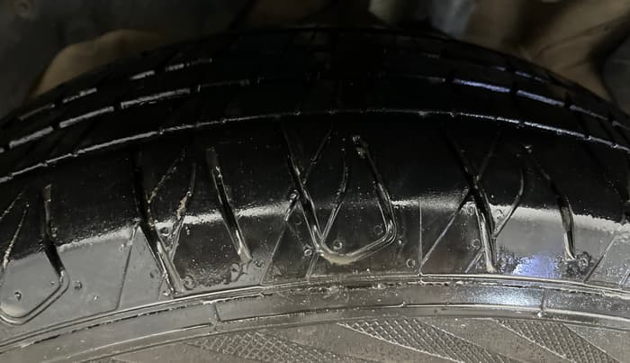 2019 MG HECTOR SHARP 1.5 DCT PETROL, Petrol, Automatic, 56,358 km, Left Front Tyre Tread