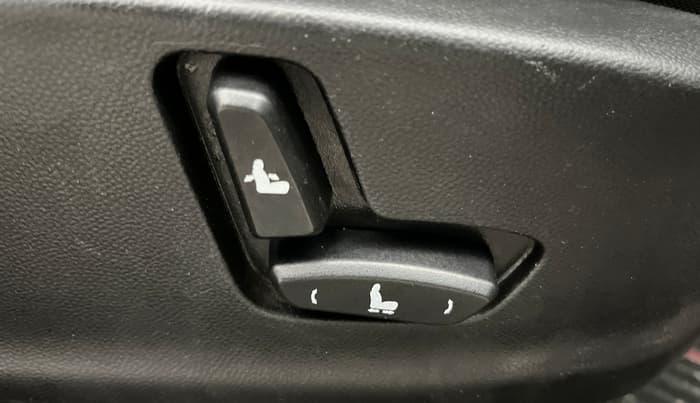 2019 MG HECTOR SHARP 1.5 DCT PETROL, Petrol, Automatic, 56,358 km, Driver Side Adjustment Panel