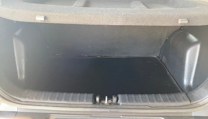 2021 KIA SONET HTX 1.0 IMT, Petrol, Manual, 52,216 km, Boot Inside