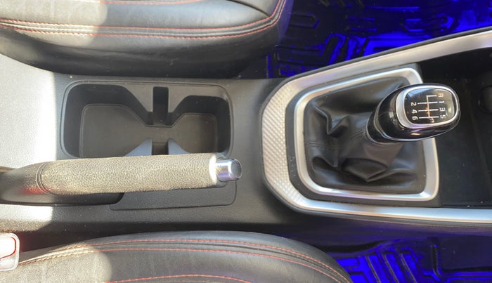 2021 KIA SONET HTX 1.0 IMT, Petrol, Manual, 52,216 km, Gear Lever