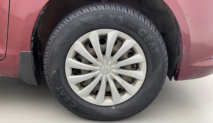 2017 Maruti Swift Dzire VXI, Petrol, Manual, 87,595 km, Right Front Wheel