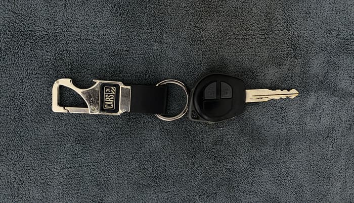 2017 Maruti Swift Dzire VXI, Petrol, Manual, 87,595 km, Key Close Up