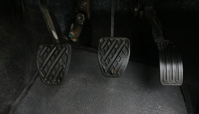 2016 Datsun Go A, Petrol, Manual, 1,16,613 km, Pedals