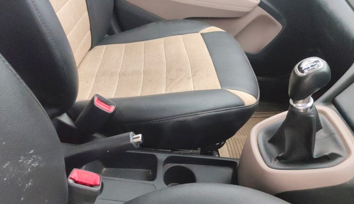 2015 Hyundai Xcent SX 1.2, Petrol, Manual, 77,712 km, Gear Lever