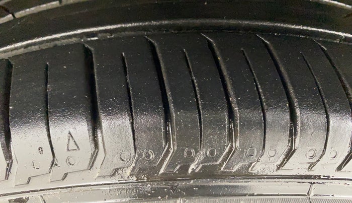 2019 Toyota Glanza V CVT, Petrol, Automatic, 53,390 km, Left Front Tyre Tread