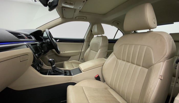2016 Skoda Superb 2.0 TDI CR LK AT, Diesel, Automatic, 47,111 km, Right Side Front Door Cabin