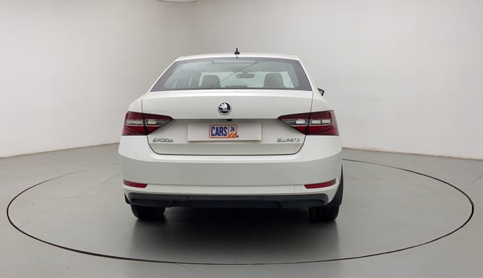2016 Skoda Superb 2.0 TDI CR LK AT, Diesel, Automatic, 47,111 km, Back/Rear