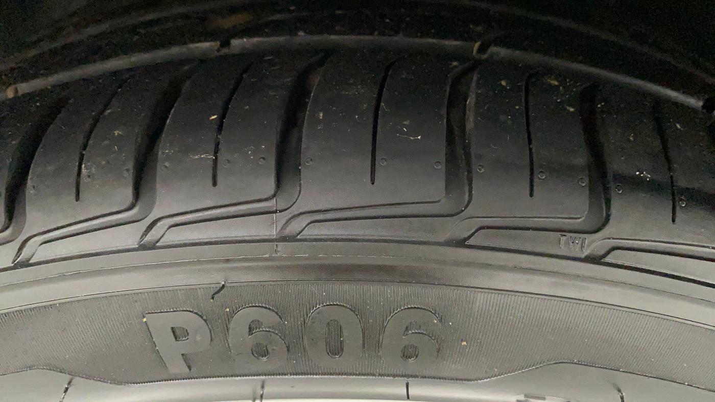 2014 Audi A4 2.0 TDI S LINE, Diesel, Automatic, 57,485 km, Right Front Tyre Tread