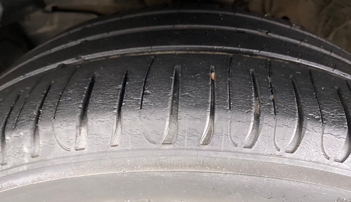 2018 Honda WR-V 1.5 i-DTEC VX MT, Diesel, Manual, 56,946 km, Left Front Tyre Tread