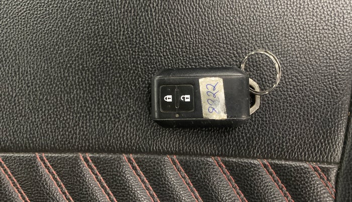 2018 Maruti Swift ZXI AMT, Petrol, Automatic, 48,561 km, Key Close Up