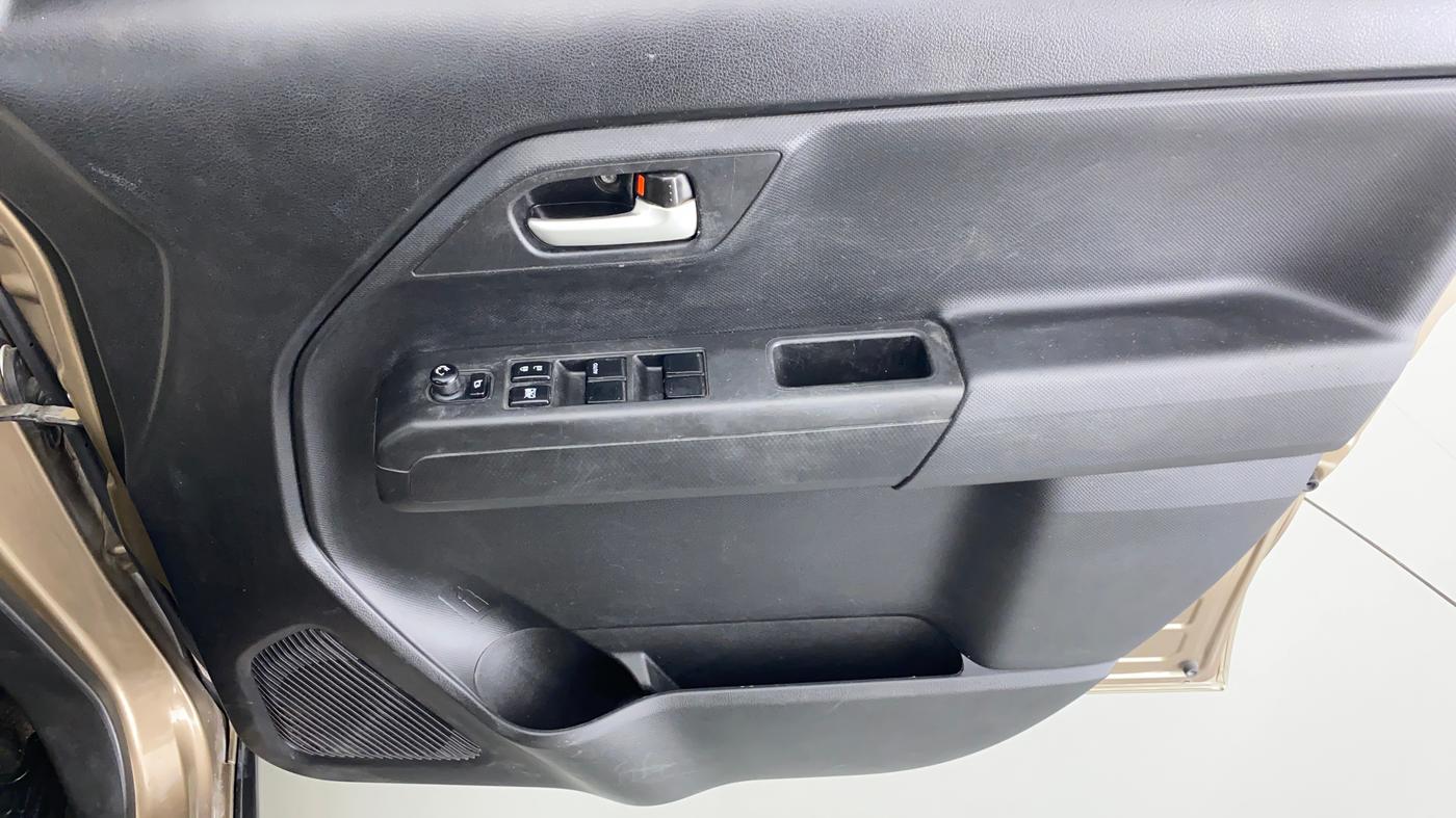 2019 Maruti New Wagon-R ZXI 1.2 old, Petrol, Manual, 47,211 km, Driver Side Door Panels Control