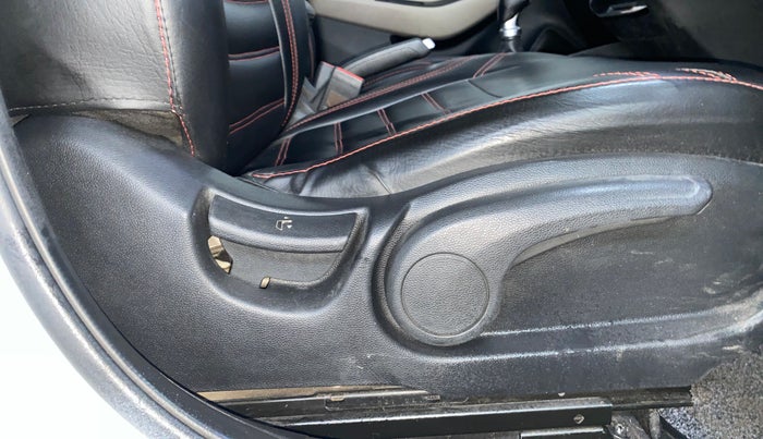 2017 Hyundai Elite i20 ASTA 1.2 (O), Petrol, Manual, 51,270 km, Driver Side Adjustment Panel