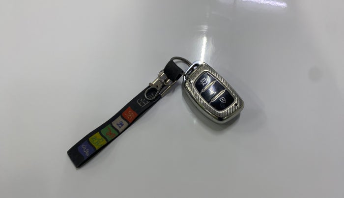 2017 Hyundai Elite i20 ASTA 1.2 (O), Petrol, Manual, 51,270 km, Key Close Up