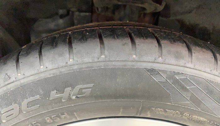 2021 Ford Figo Aspire TITANIUM PLUS 1.2 PETROL, Petrol, Manual, 32,928 km, Left Front Tyre Tread