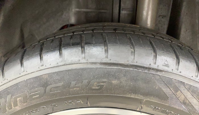 2021 Ford Figo Aspire TITANIUM PLUS 1.2 PETROL, Petrol, Manual, 32,928 km, Left Rear Tyre Tread