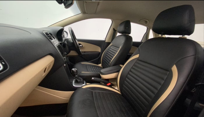 2018 Volkswagen Ameo HIGHLINE PLUS 1.5L AT 16 ALLOY, Diesel, Automatic, 42,170 km, Right Side Front Door Cabin