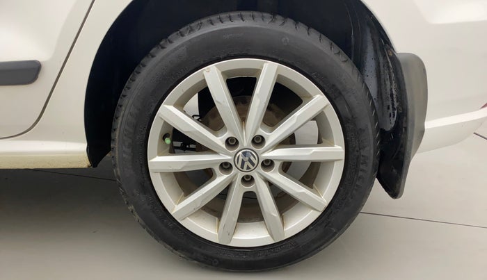 2018 Volkswagen Ameo HIGHLINE PLUS 1.5L AT 16 ALLOY, Diesel, Automatic, 42,170 km, Left Rear Wheel