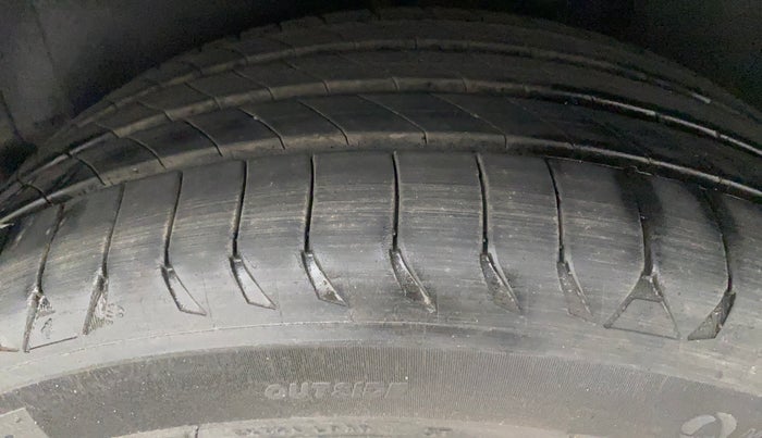 2018 Volkswagen Ameo HIGHLINE PLUS 1.5L AT 16 ALLOY, Diesel, Automatic, 42,170 km, Left Rear Tyre Tread
