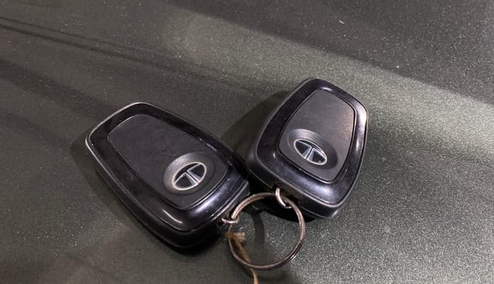 2020 Tata NEXON XZ PLUS (O) DIESEL, Diesel, Manual, 46,635 km, Key Close Up