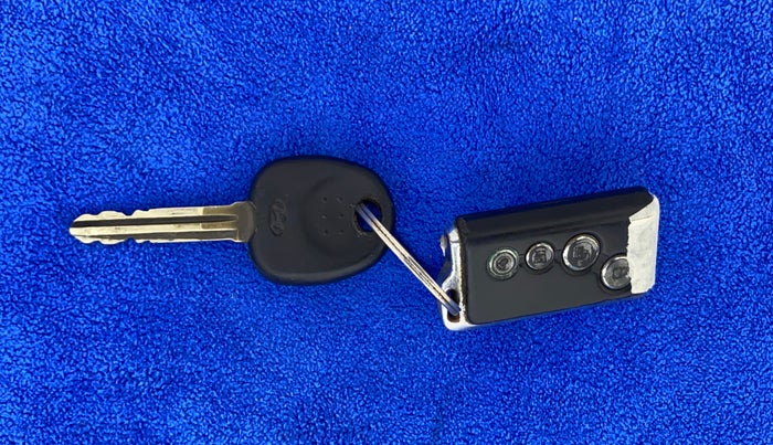 2013 Hyundai i10 MAGNA 1.2, Petrol, Manual, 48,892 km, Key Close Up