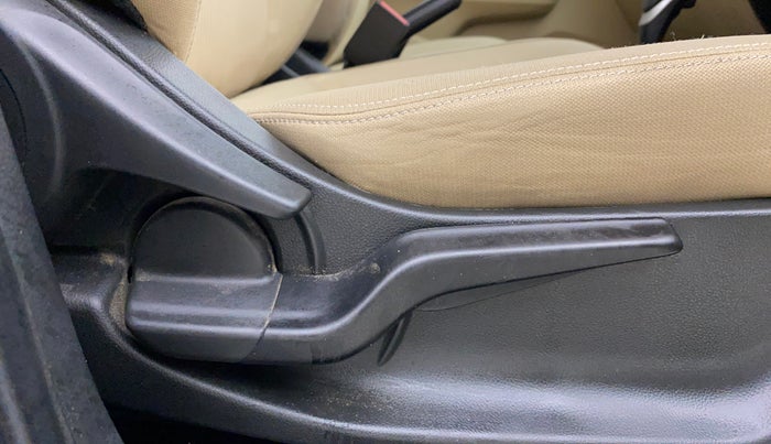 2021 Honda Amaze 1.2L I-VTEC VX CVT, Petrol, Automatic, 30,897 km, Driver Side Adjustment Panel