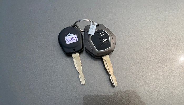 2024 Maruti New Wagon-R VXI 1.0 AMT, Petrol, Automatic, 8,858 km, Key Close Up