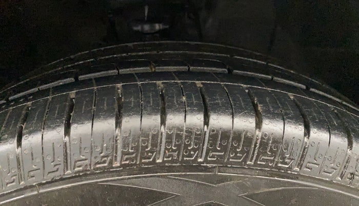 2016 Hyundai Elite i20 ASTA 1.2 (O), Petrol, Manual, 64,574 km, Right Front Tyre Tread