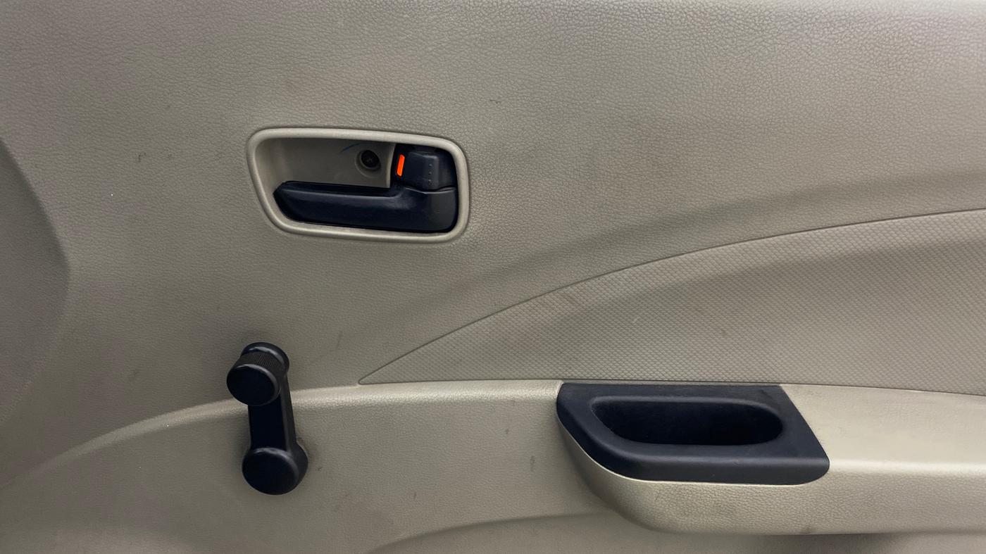 2016 Maruti Celerio LDI, Diesel, Manual, 69,066 km, Driver Side Door Panels Control