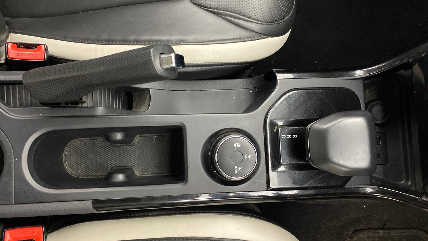 2024 Tata NEXON CREATIVE+ SUNROOF AMT 1.2 PETROL, Petrol, Automatic, 17,533 km, Gear Lever