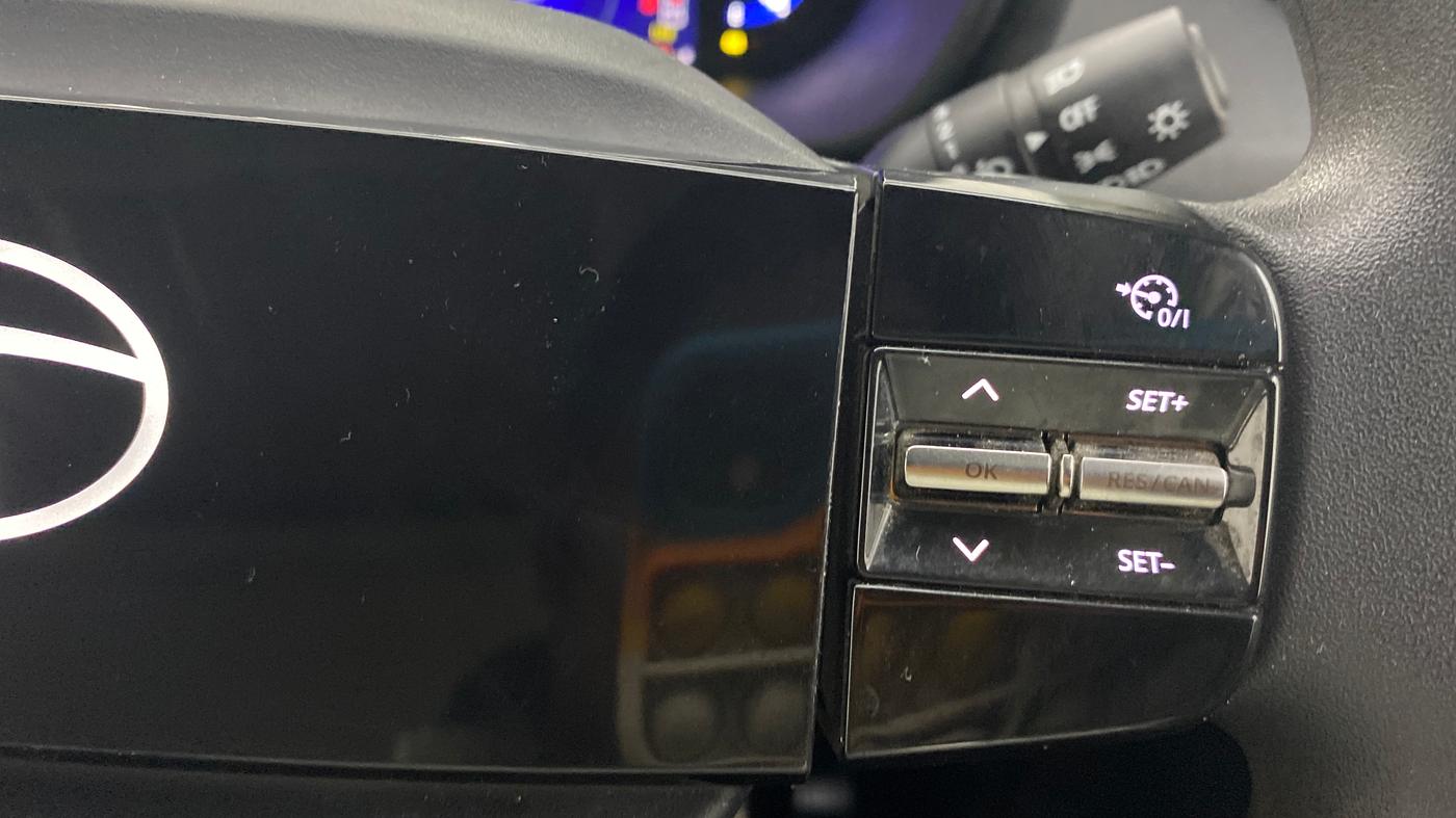2024 Tata NEXON CREATIVE+ SUNROOF AMT 1.2 PETROL, Petrol, Automatic, 17,533 km, Adaptive Cruise Control