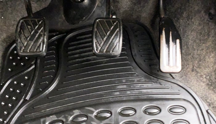 2010 Maruti A Star VXI, Petrol, Manual, 49,743 km, Pedals
