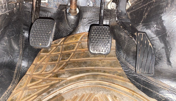 2020 Maruti Alto VXI, Petrol, Manual, 40,712 km, Pedals