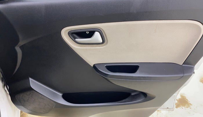 2020 Maruti Alto VXI, Petrol, Manual, 40,712 km, Driver Side Door Panels Control